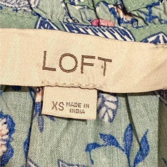 LOFT floral peasant blouse, three-quarter sleeves, Sz XS. Preowned. - Picture 7 of 8